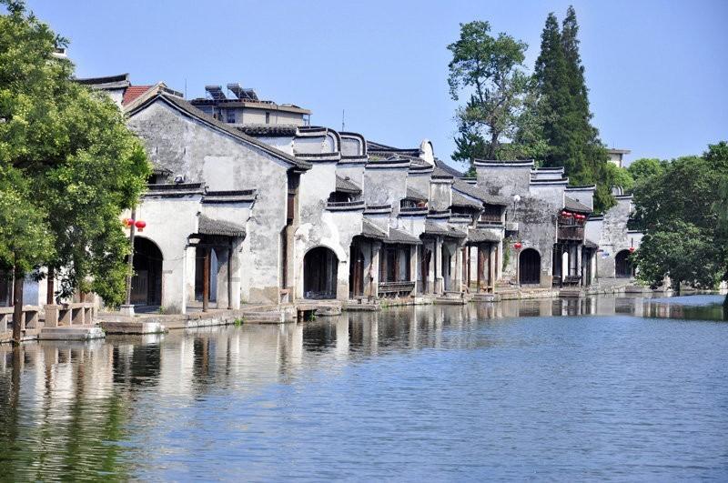 白鹿有亲日嫌疑？李湘避完风头复出？迪丽热巴不敢质疑陈哲远？